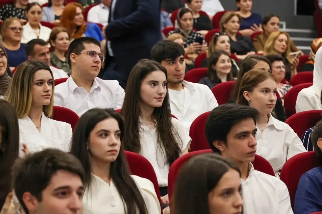 Выпускники — участники встречи
